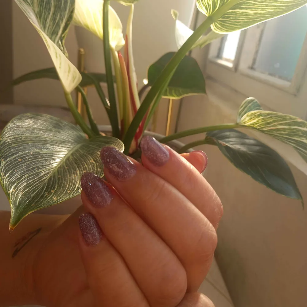 کاشت و لاک ژل