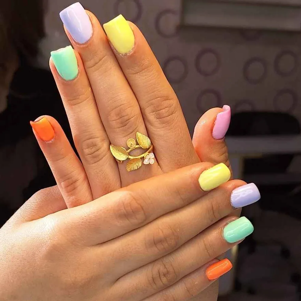 کاشت پودر و لاکژل رنگی رنگی پاستلی