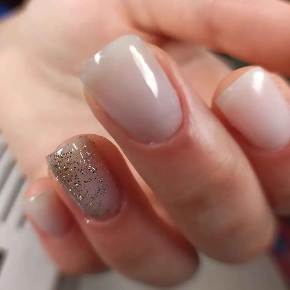 کاور ناخن طبیعی