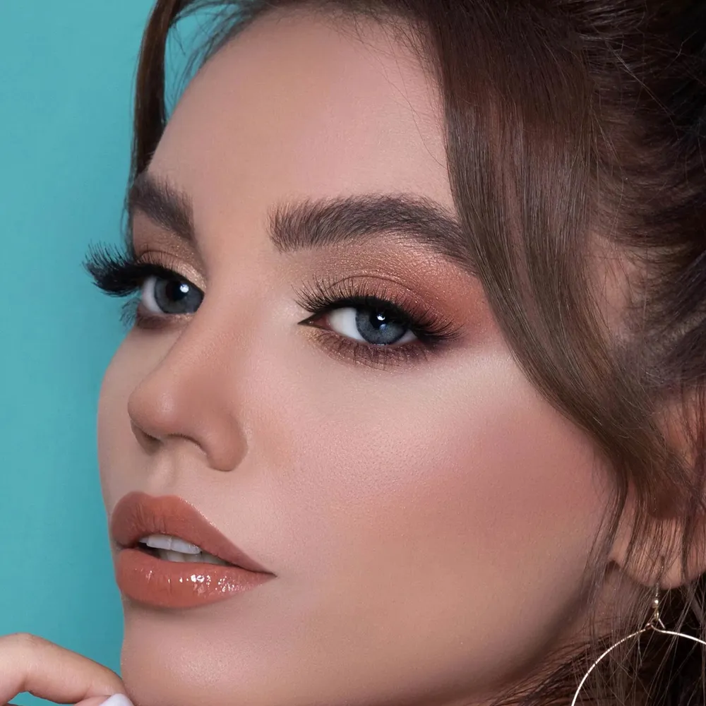 میکاپ گوشه تیره