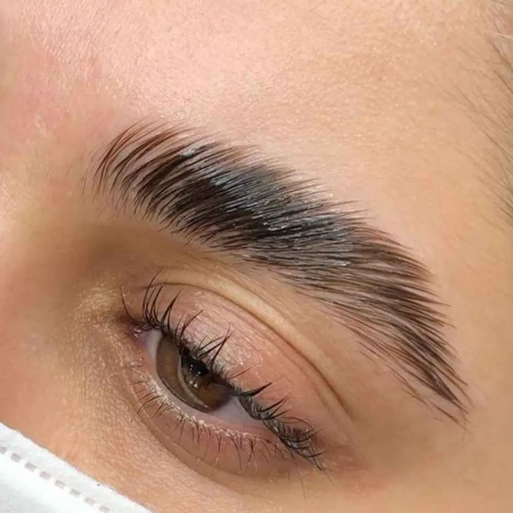 لیفت ابرو و مژه