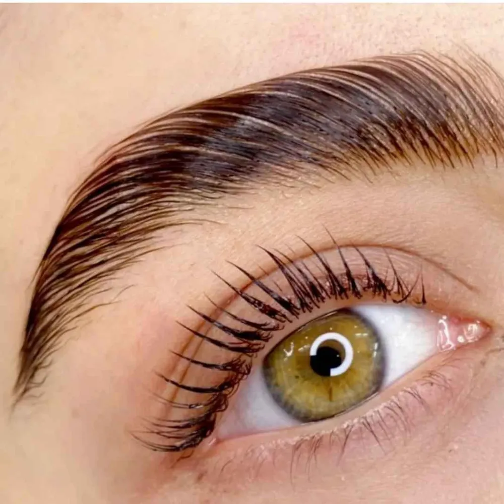 لیفت و لمینت مژه وابرو