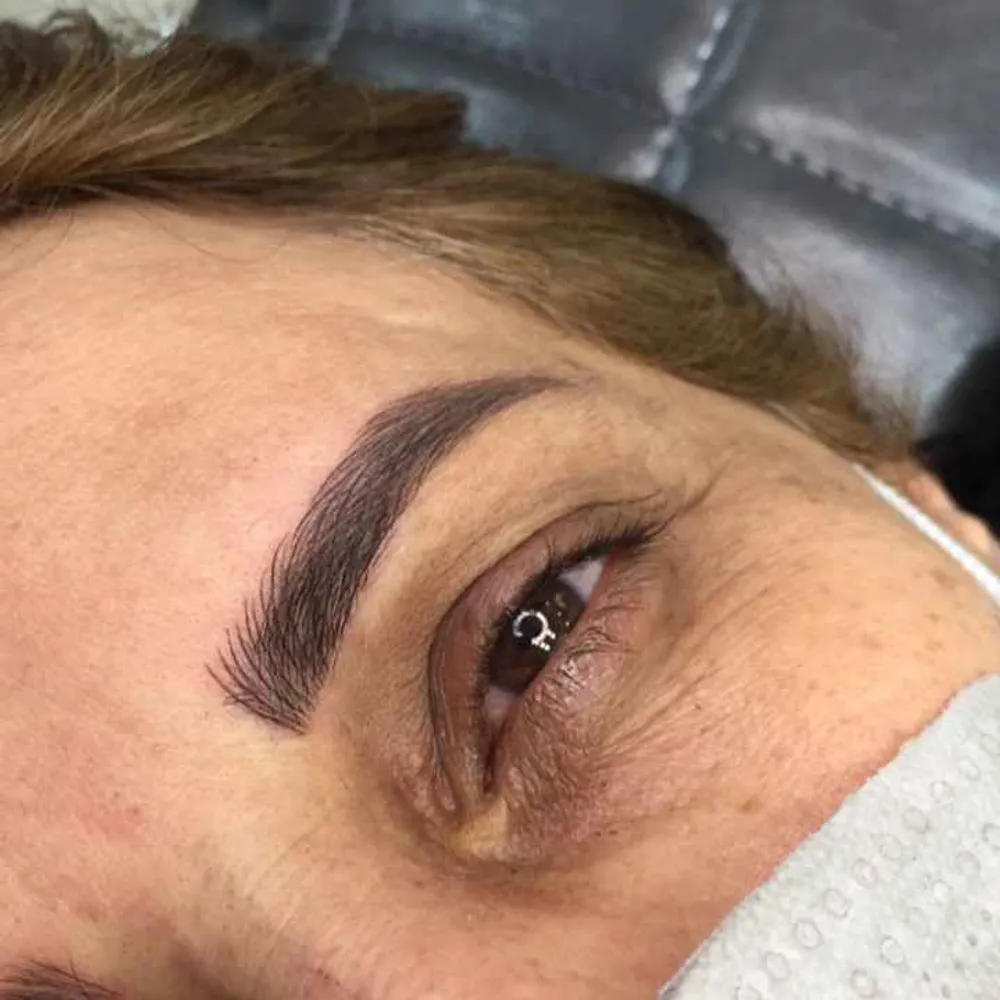 میکروبلیدینگ ابرو