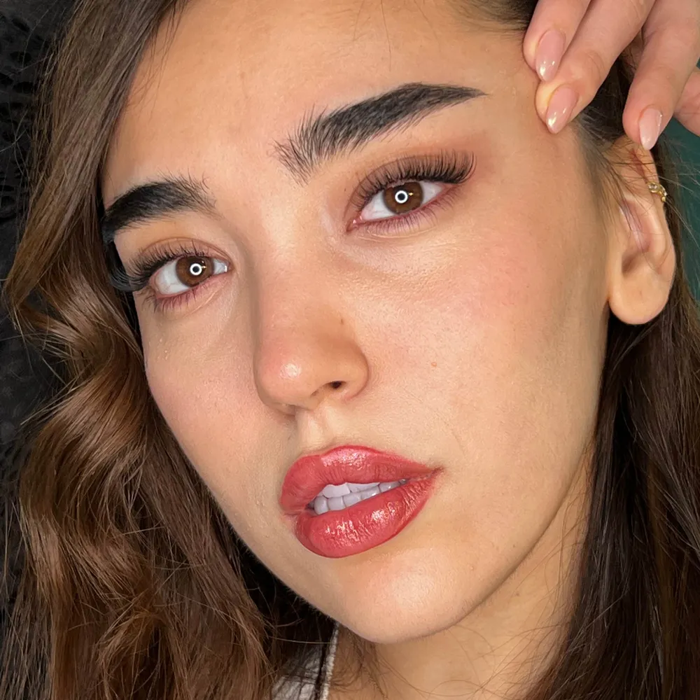 لیفت و امینت مژه و ابرو و اکستنشن مژه