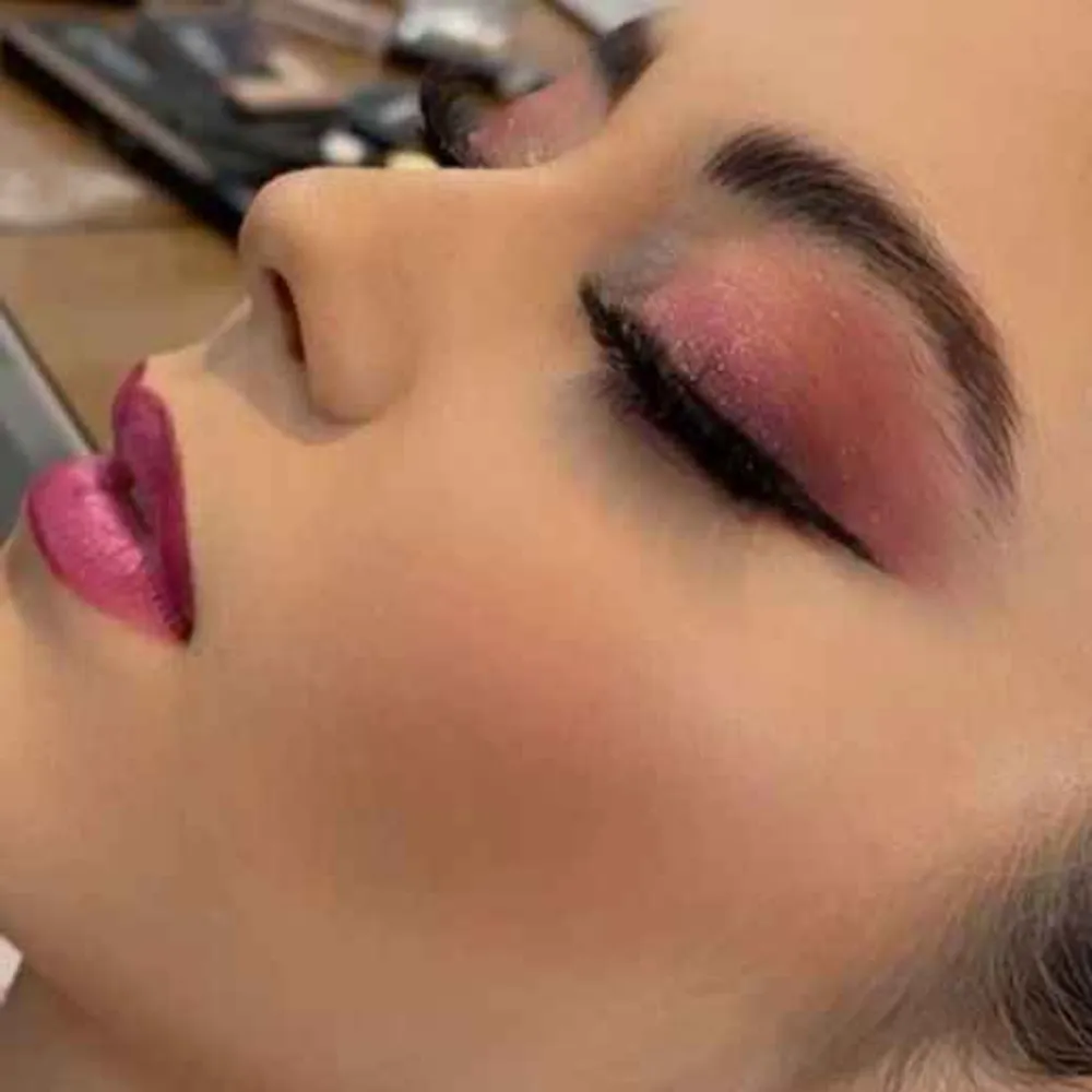 میکاپ دخترونه شیک