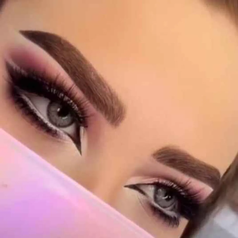 میکاپ عروسکی