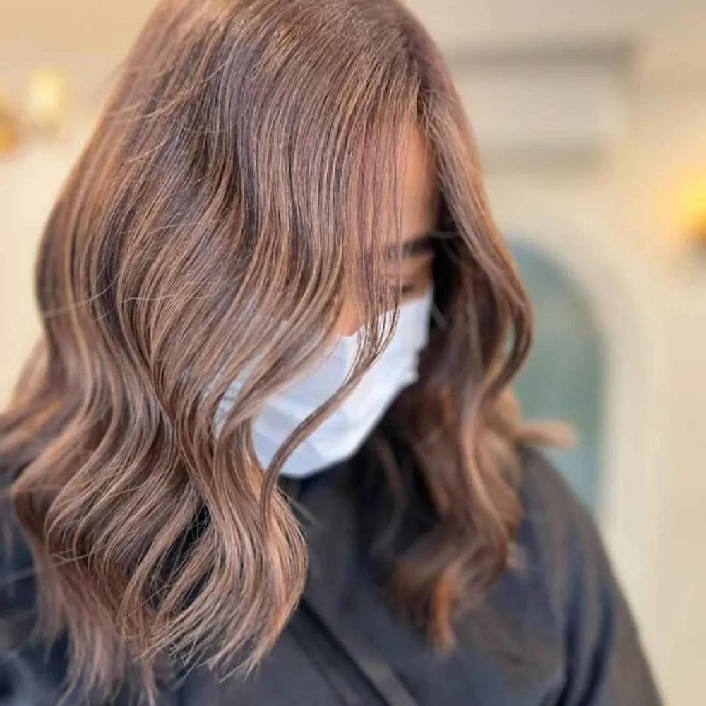 رنگ .لایت .امبره .سامبره .بالیاژ .فول دکلره.کراتین .پروتین .بوتاکس