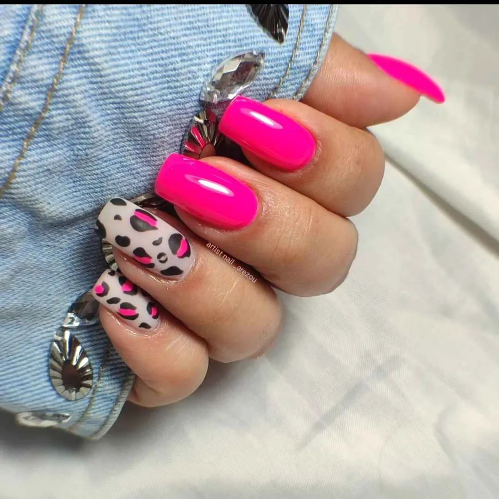 کاشت ناخن روسی 