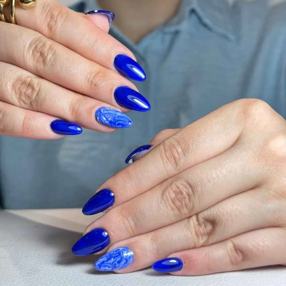 ناخن مدل بادومی