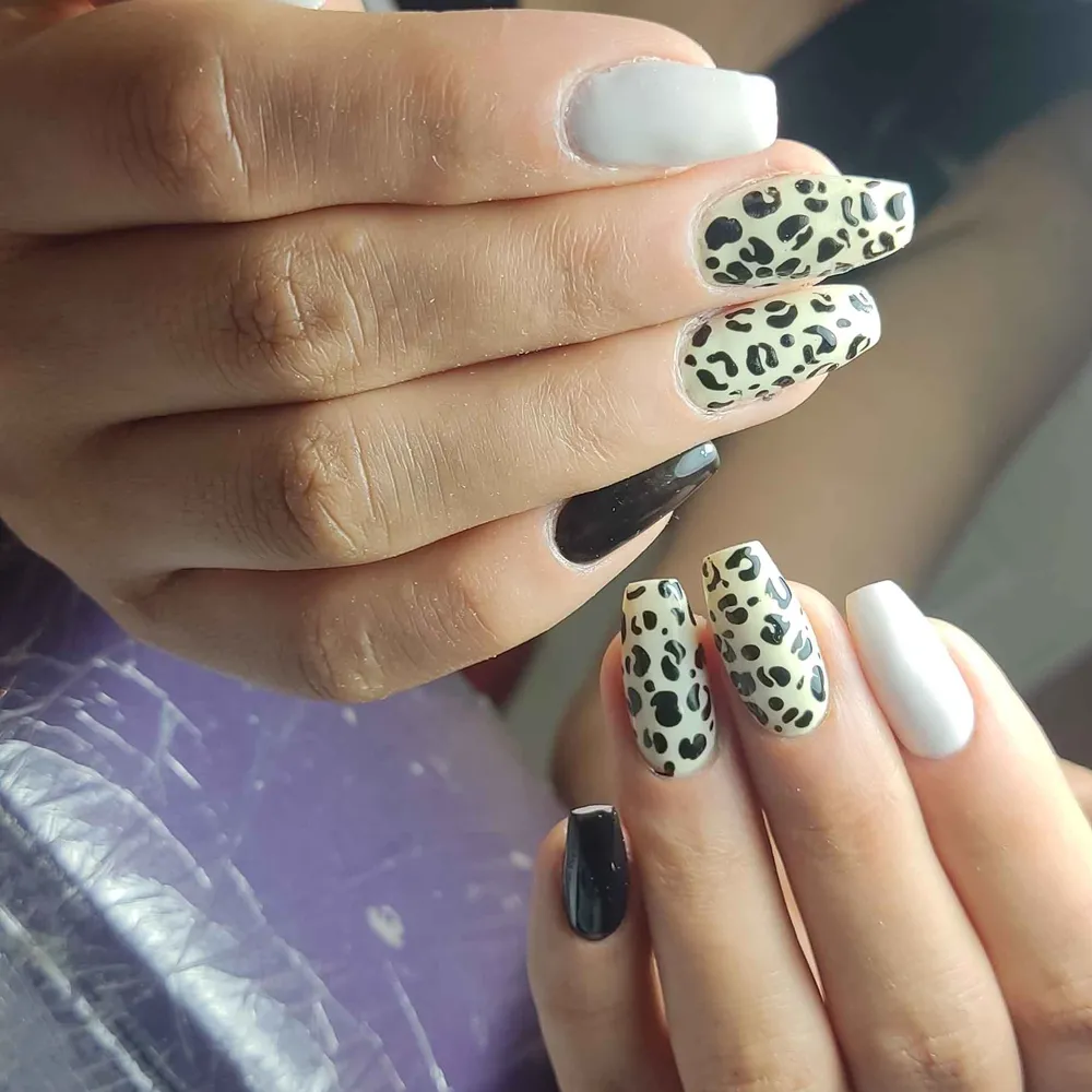 ترمیم ناخن پلنگی دخترونه