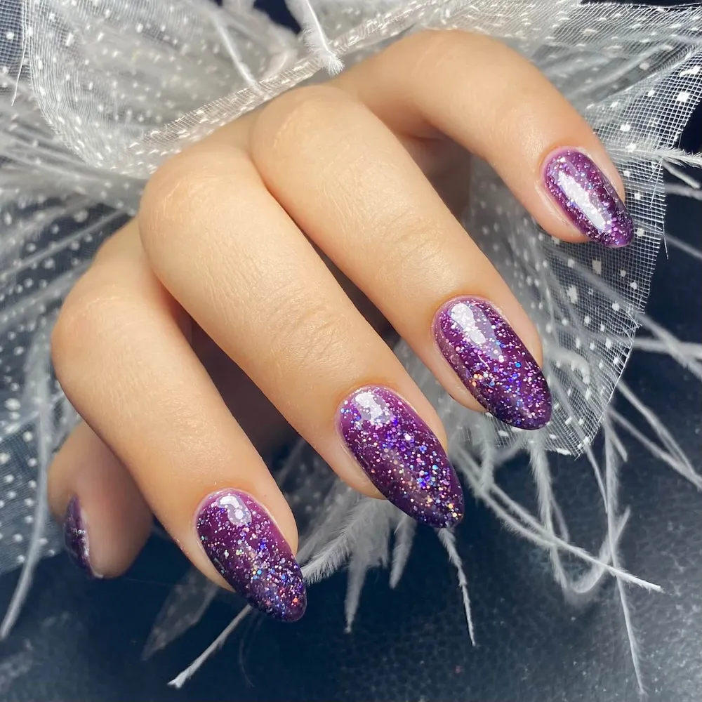 کاشت ناخن با بهتزین کیفیت