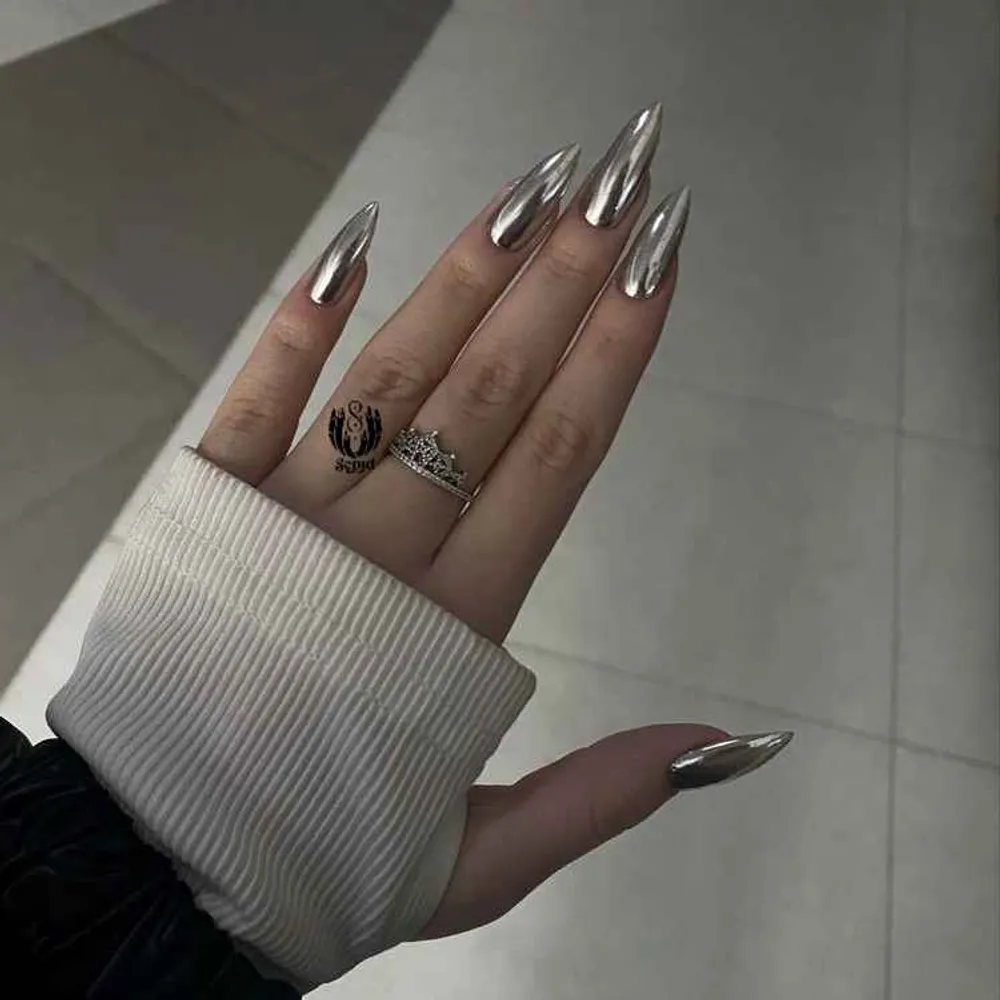 کاشت اولیه ناخن 