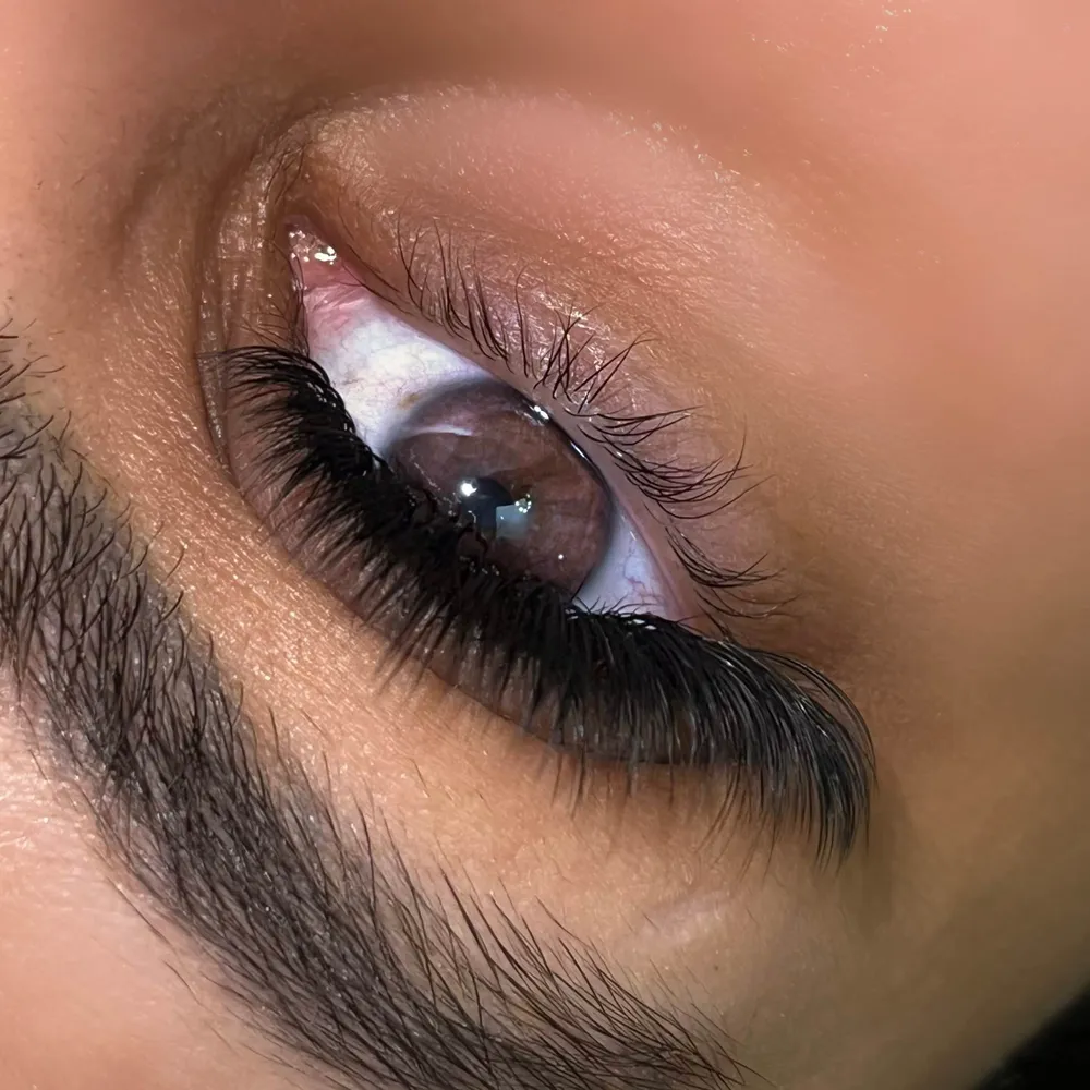 اکستنشن مژه والیوم