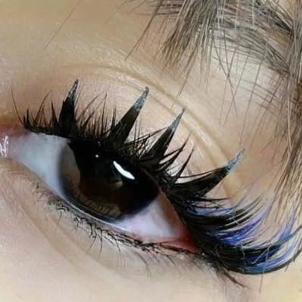 خدمات رنگ کراتین ناخن مژه