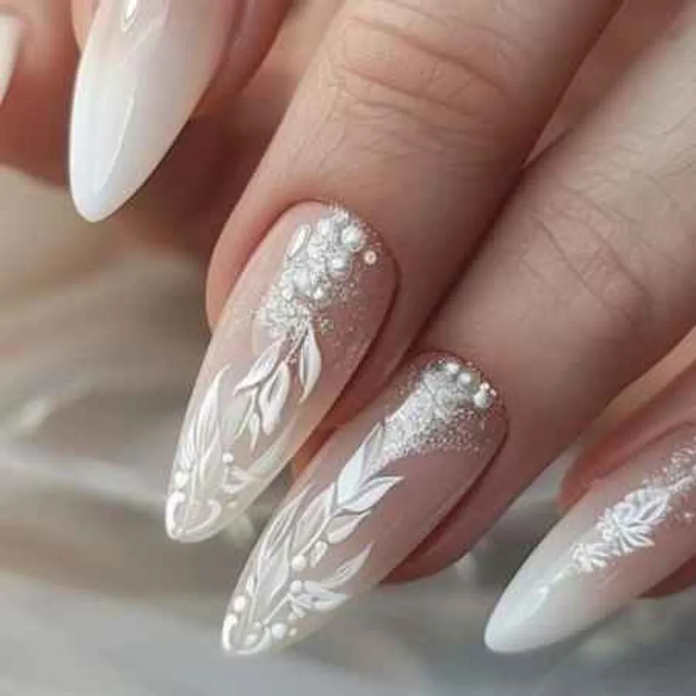 کاشت ناخن سفید 