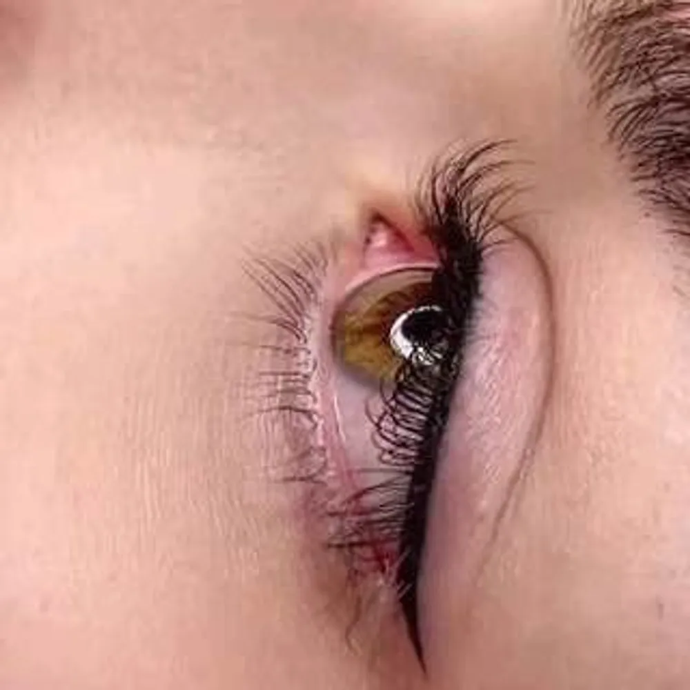 خط چشم ظریف