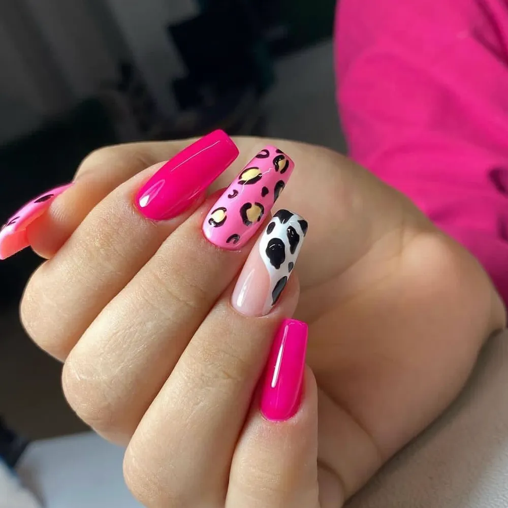 طراحی ناخن صورتی