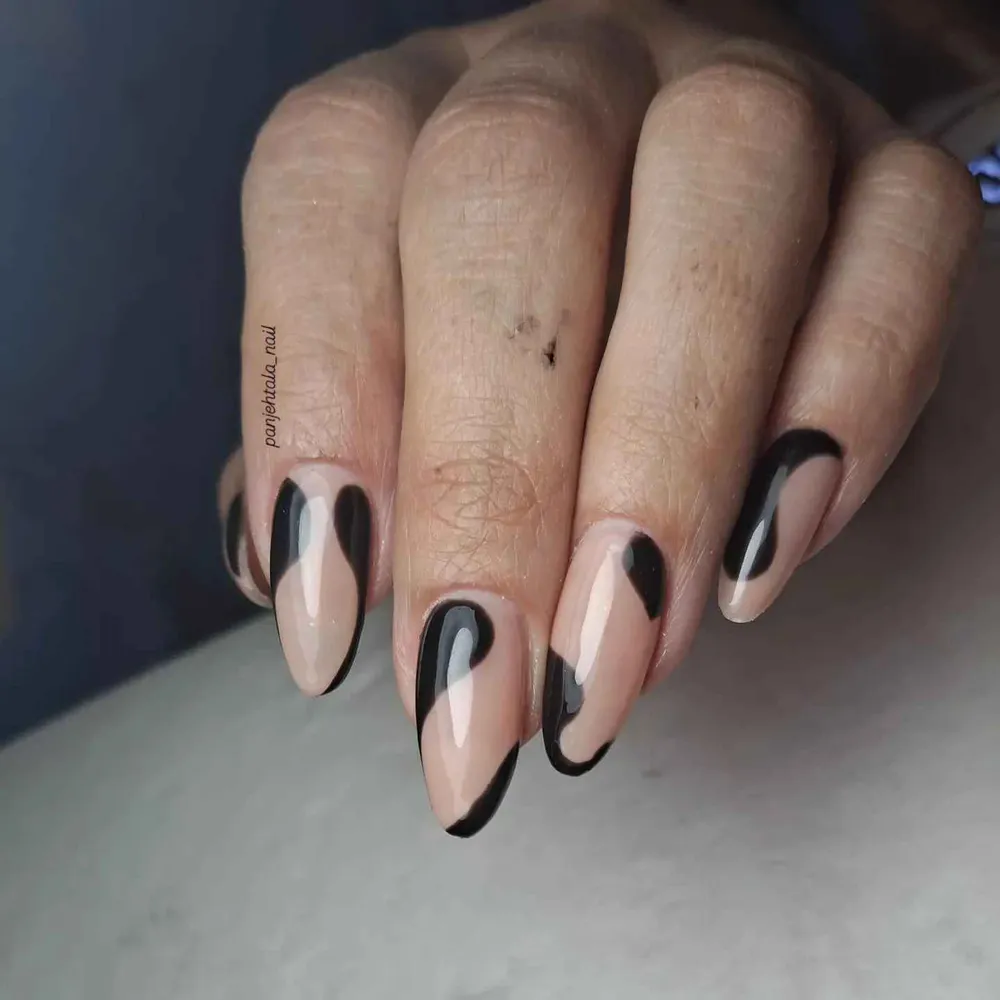 کاشت تخصصی ناخن 