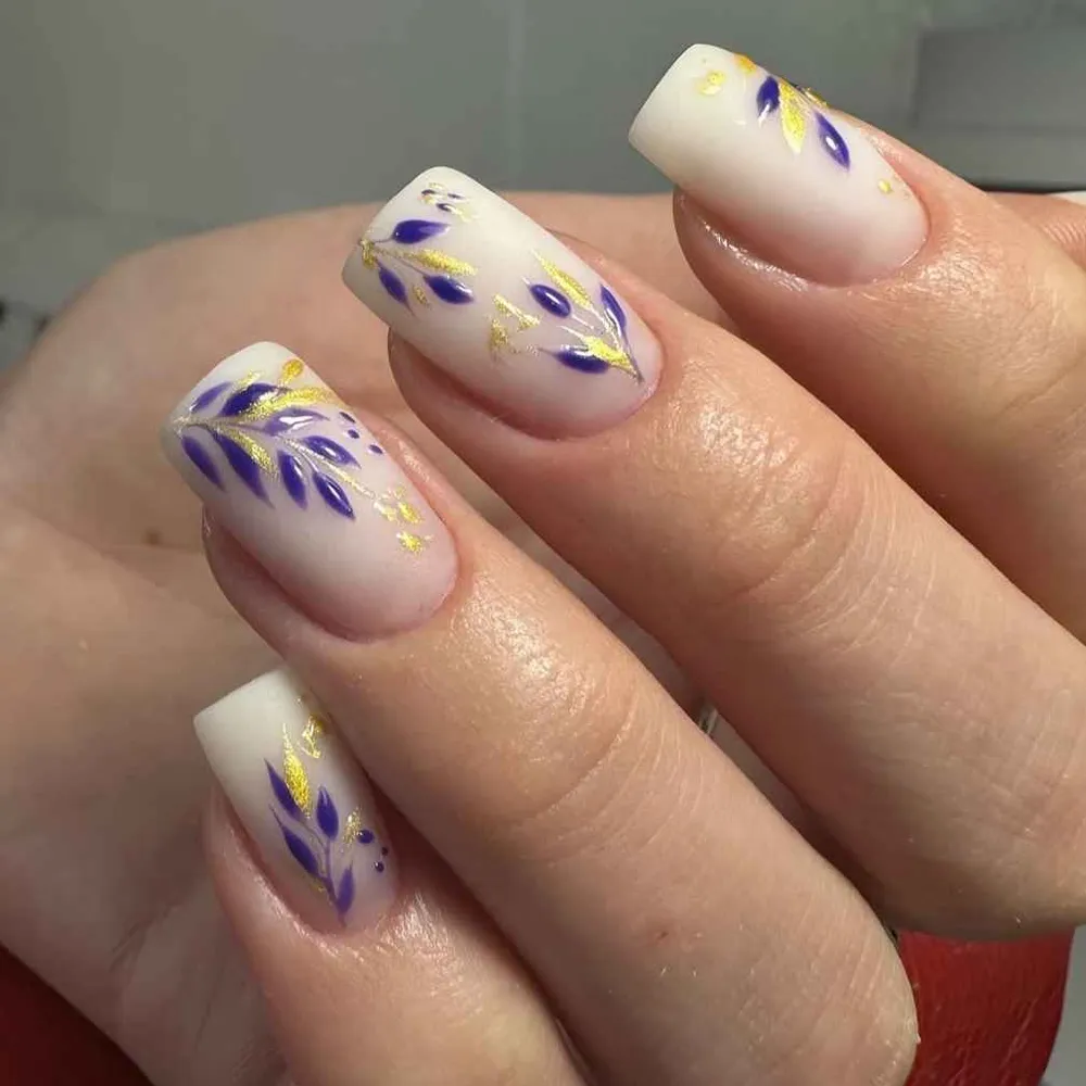 خدمات تخصصی ناخن