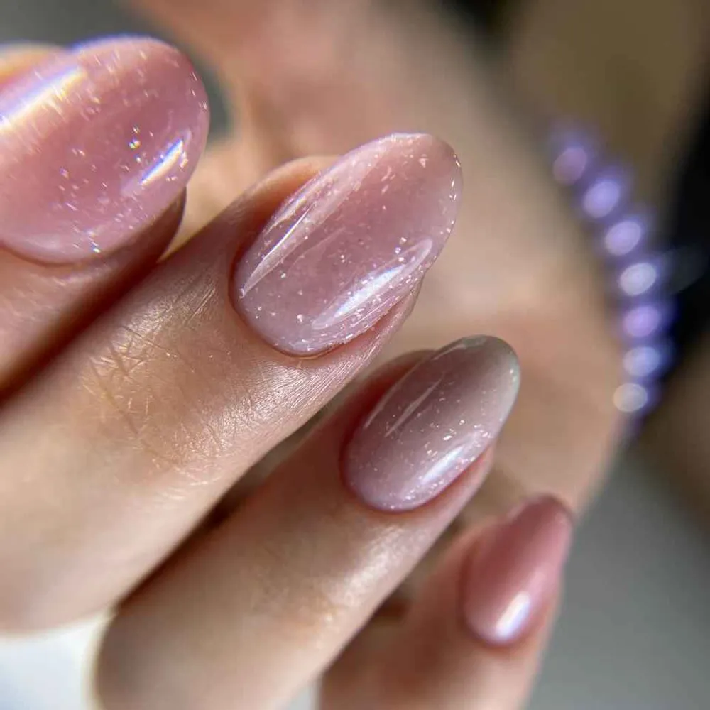 کاشت و ترمیم ناخن با متریال ژل