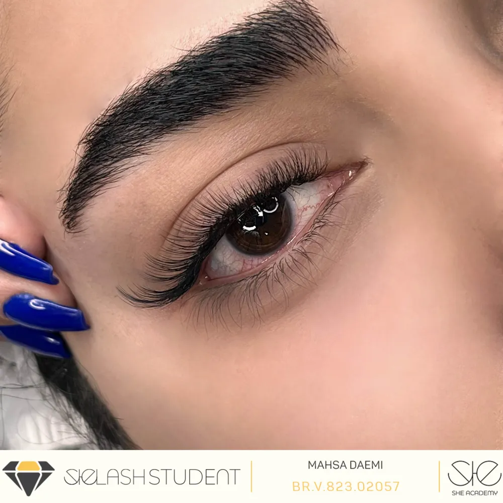 اکستنشن مژه