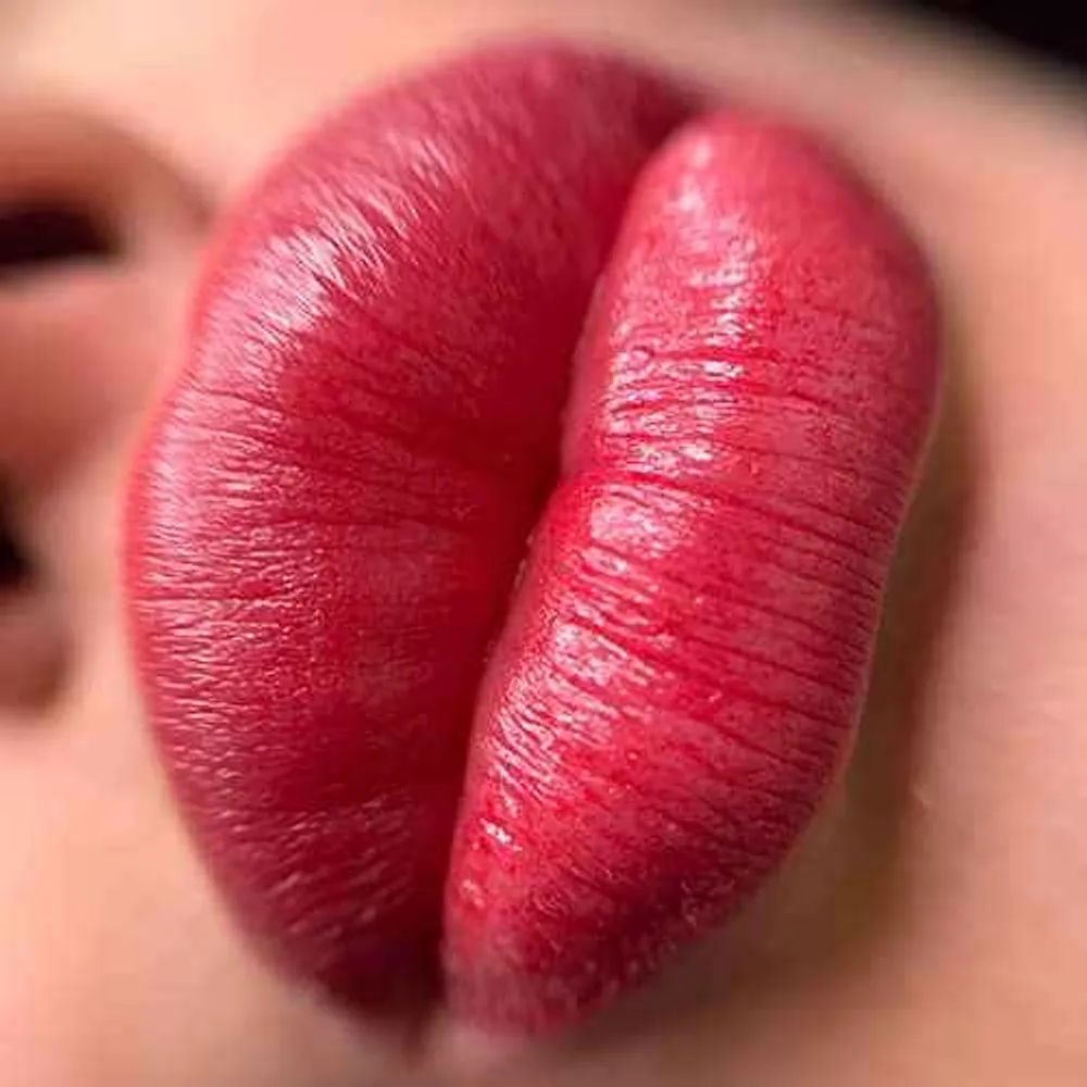 شیدینگ لب صورتی