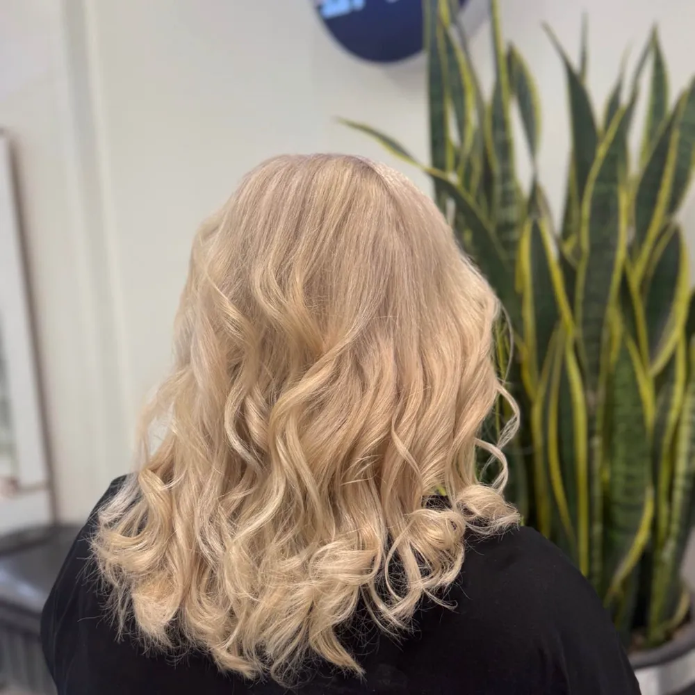 رنگ و دکلره