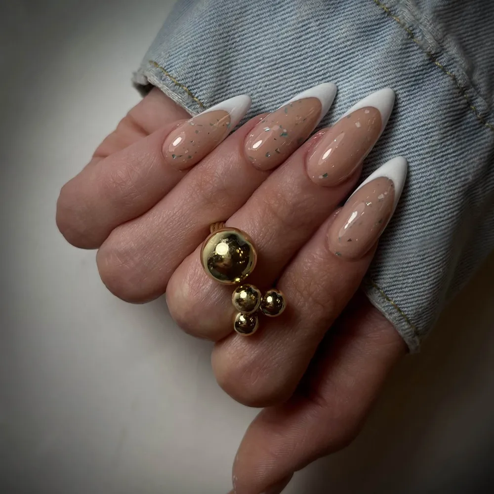 آموزش تخصصی و خدمات ناخن