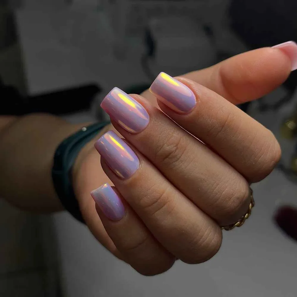 کاشت ناخن و مژه