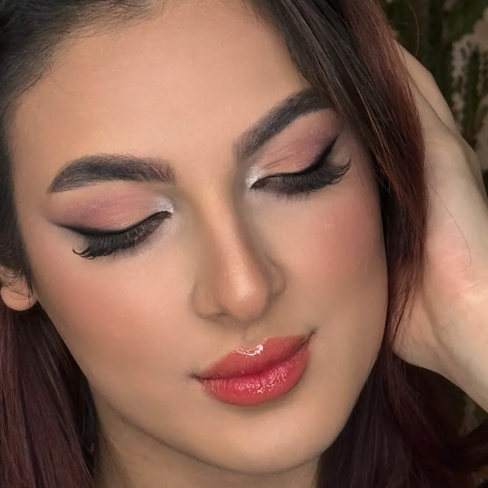 میکاپ دخترونه صورتی