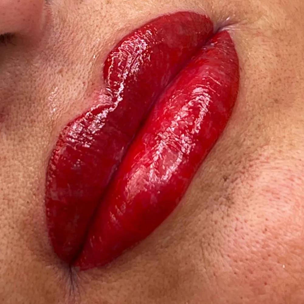 شید لب جذاب