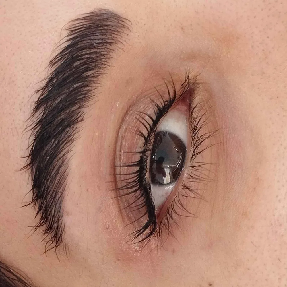 لیفت مژه و ابرو