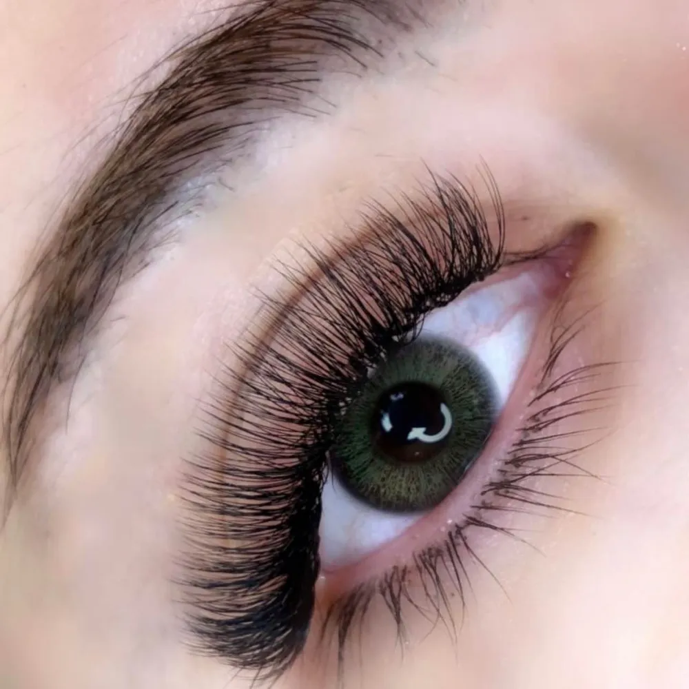 کاشت مژه موقت