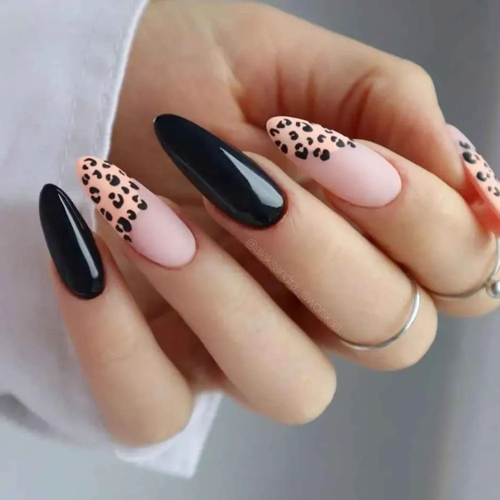 آموزش کاشت ناخن