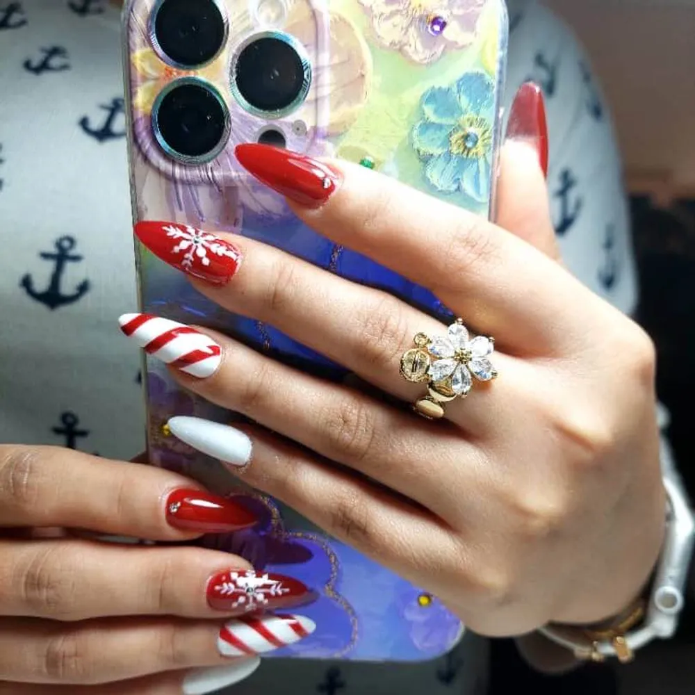 طراحی و دیزاین ناخن 