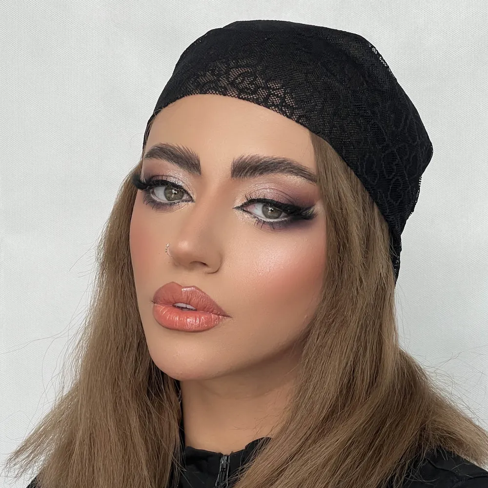 میکاپ گوشه تیره