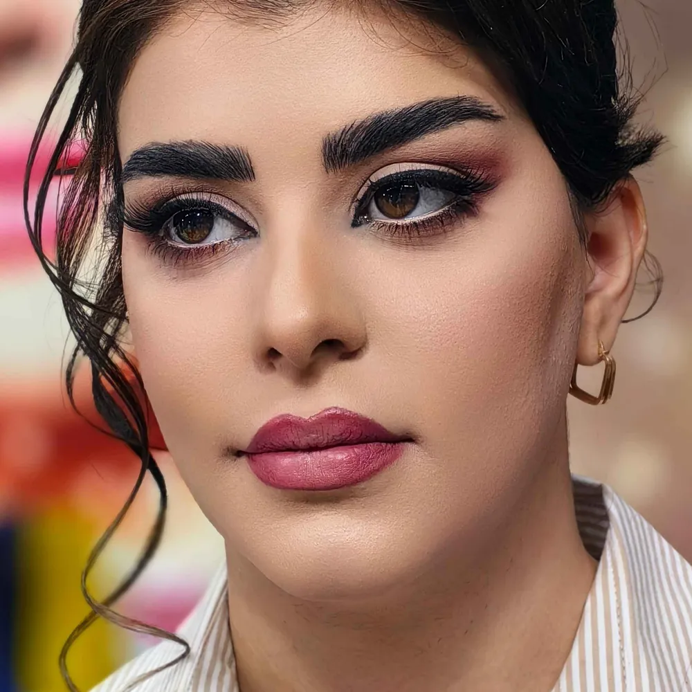 میکاپ عروسکی برای مشتری