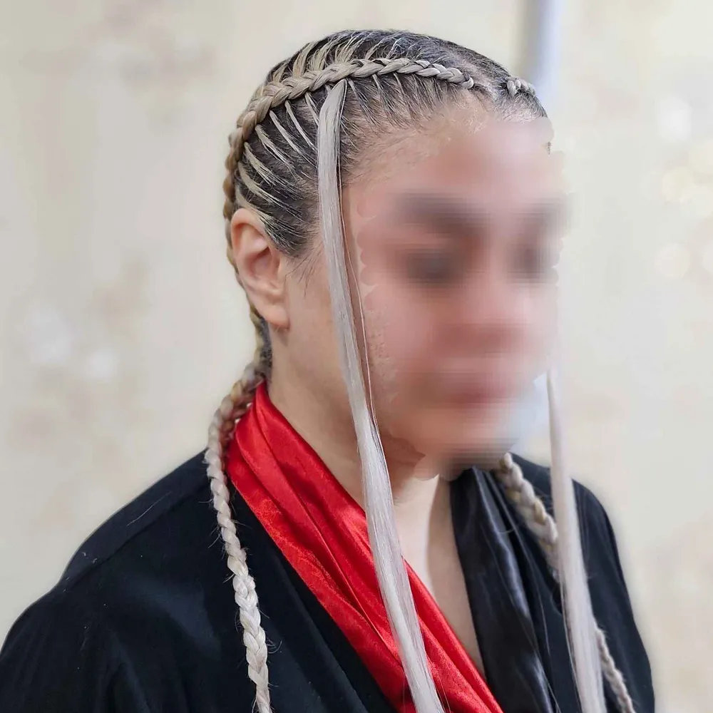 بافت هلندی با موی رنگی