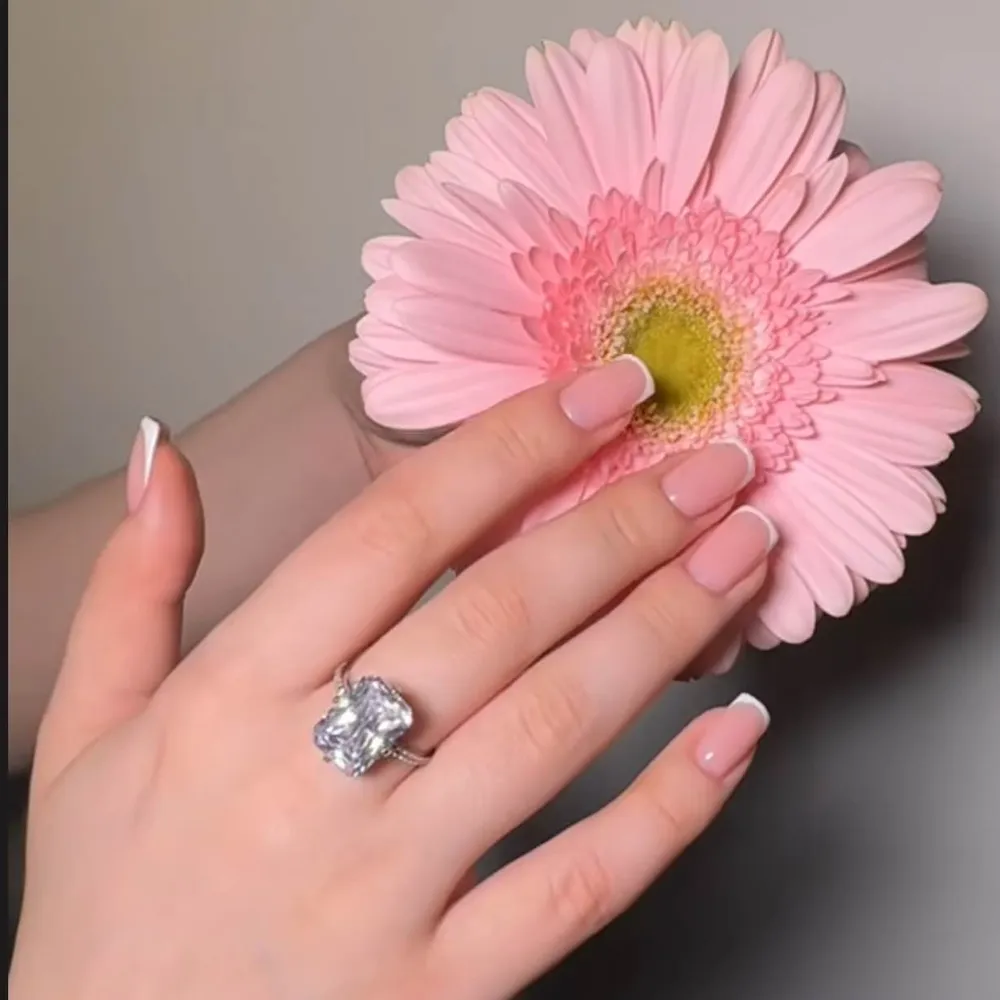 لمینت ناخن و ترمیم پلی ژل