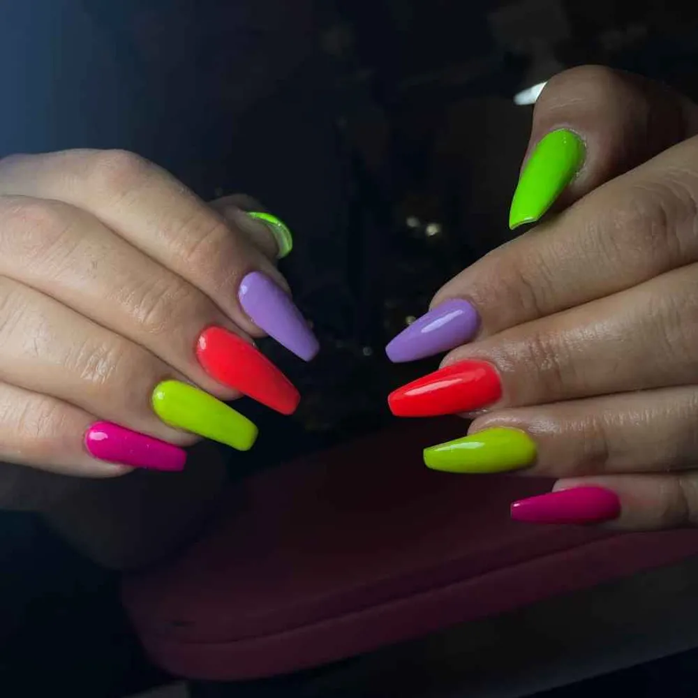 کاشت و ترمیم ناخن