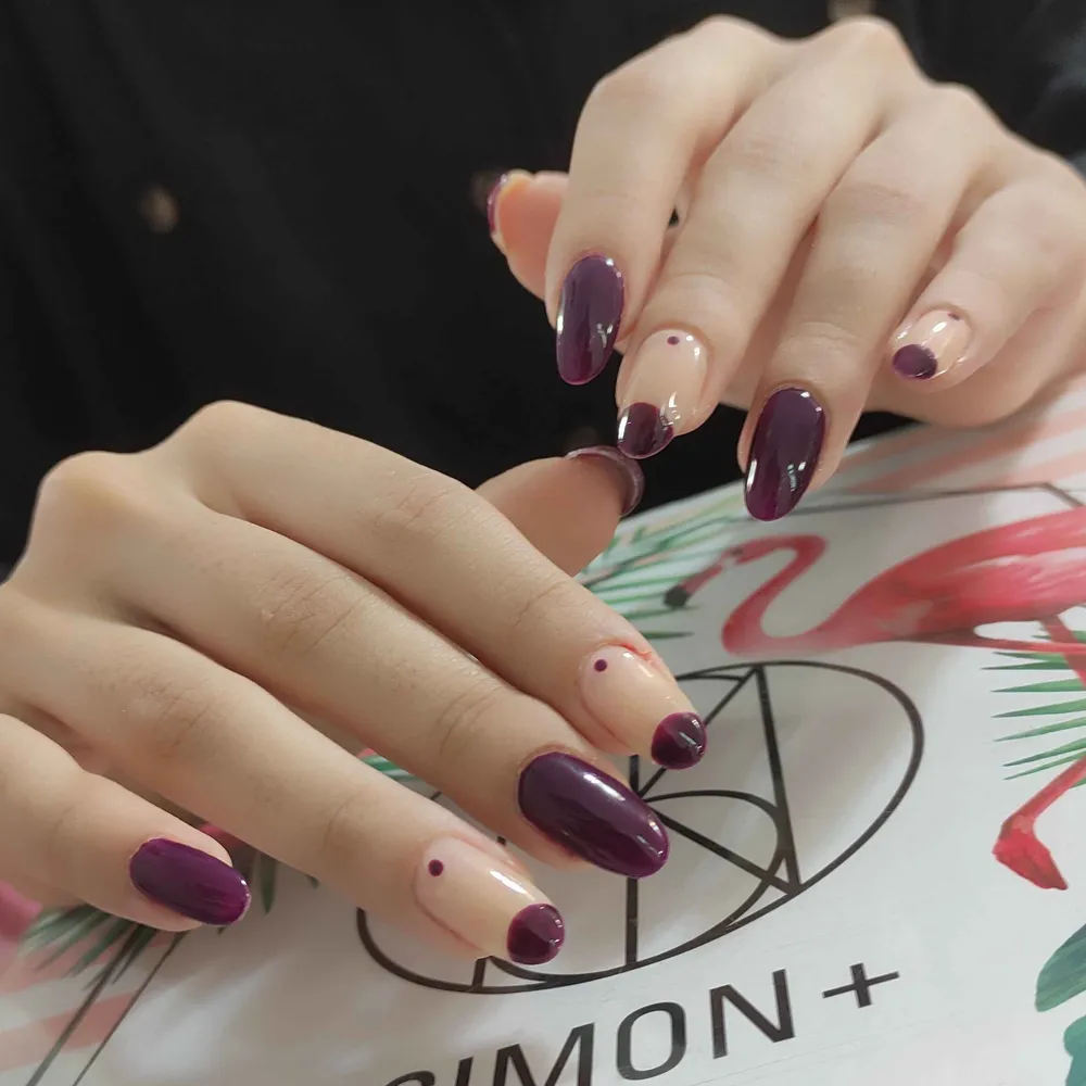 کاشت ناخن و طراحی