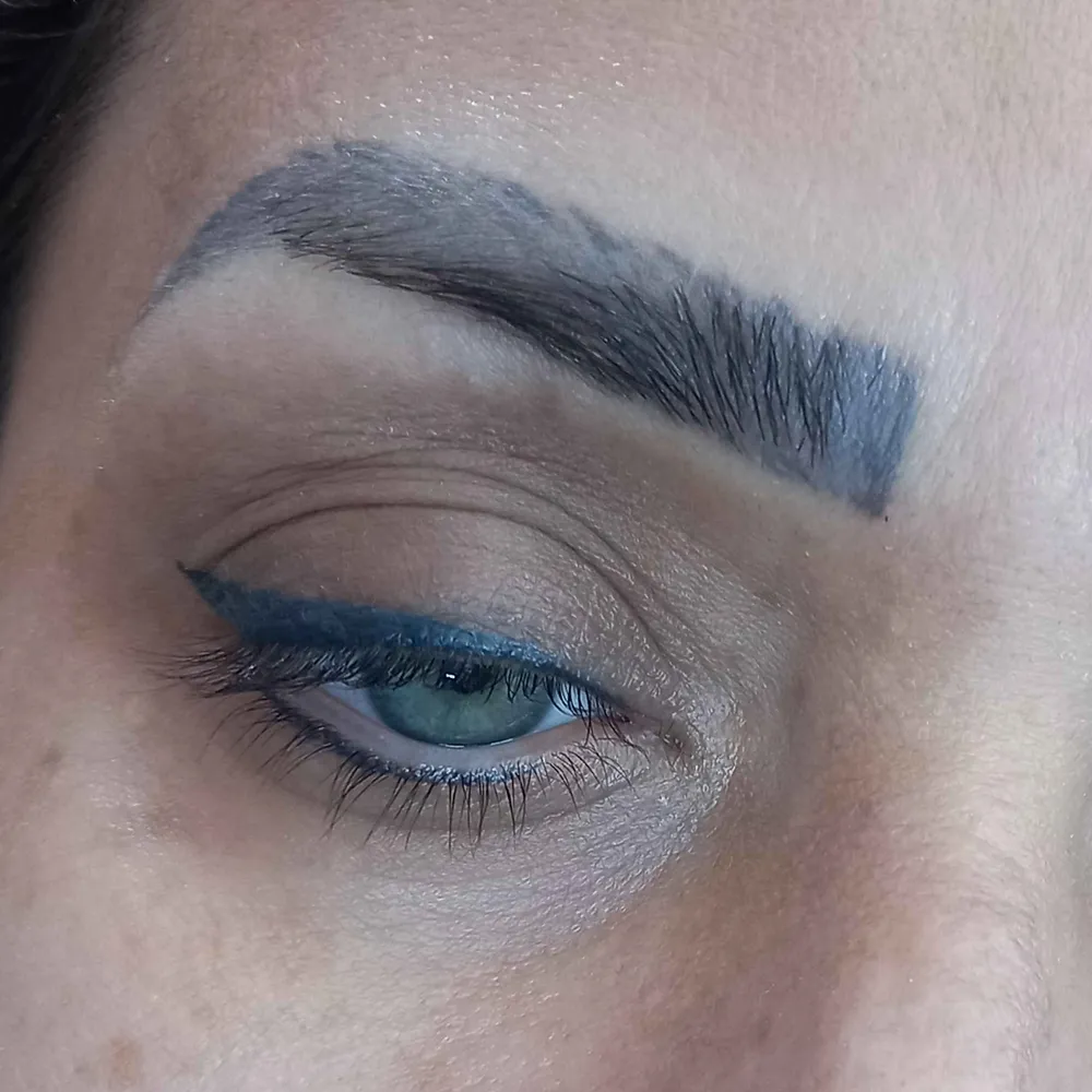 فیبروز ابرو روی هاشور قدیمی