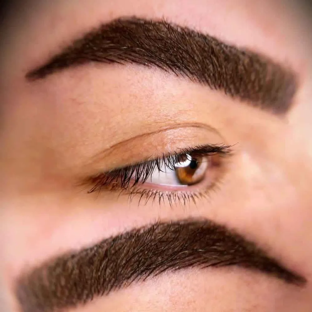 میکروبلیدینگ ابرو