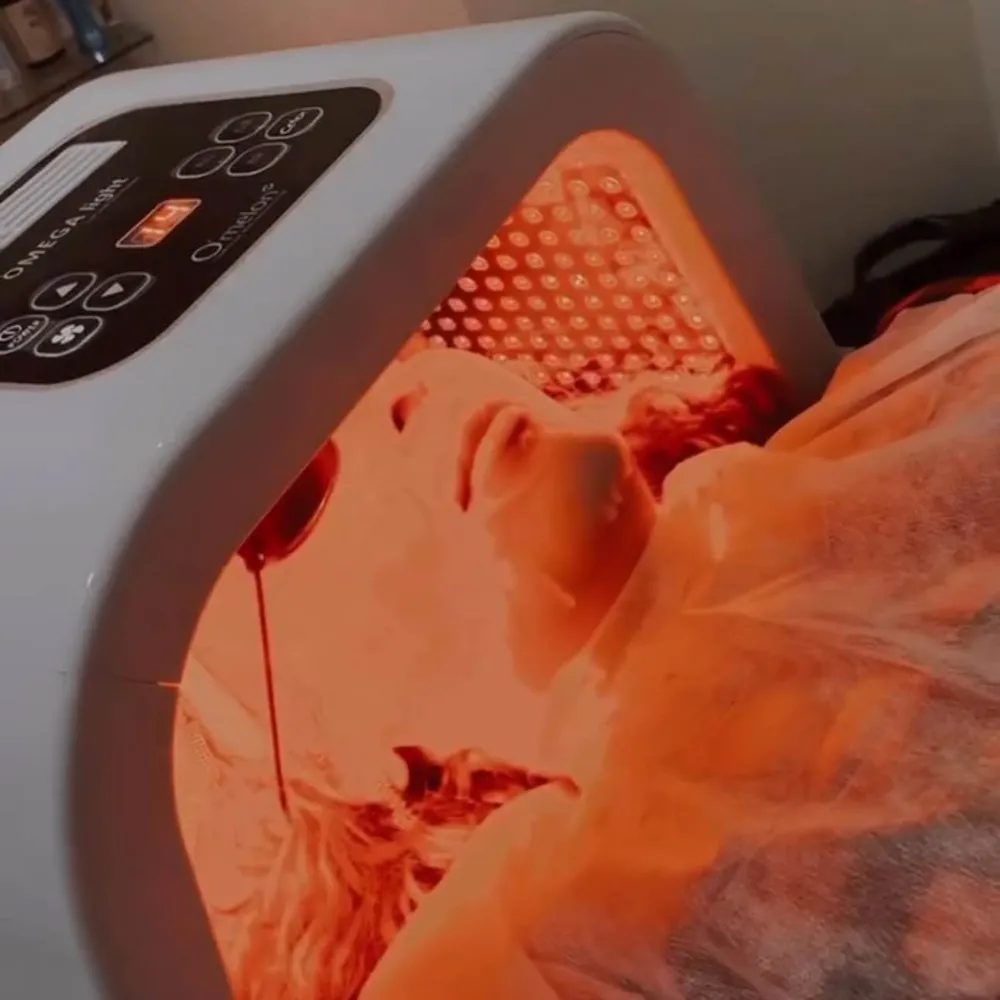 فشیال پوست و نوردرمانی