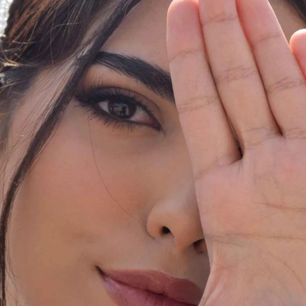 میکاپ گوشه تیره 