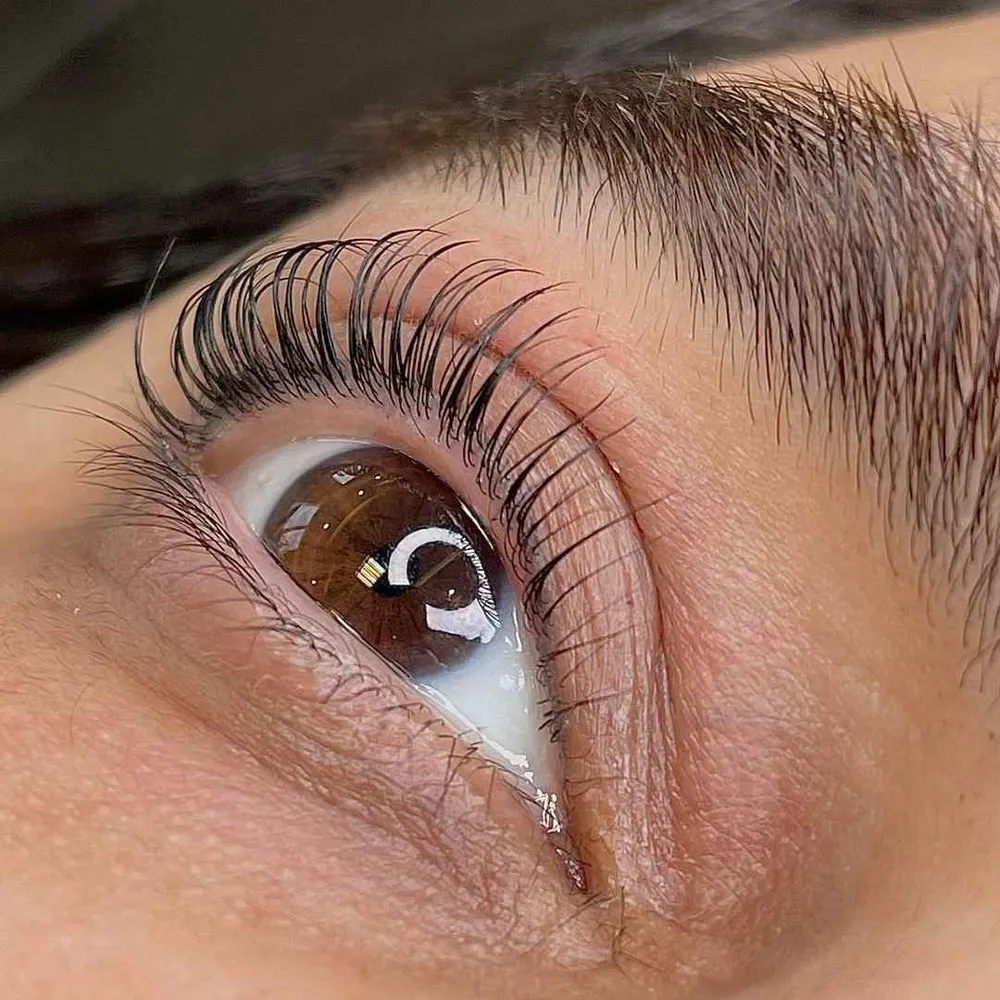 لیفت و لمینیت مژه