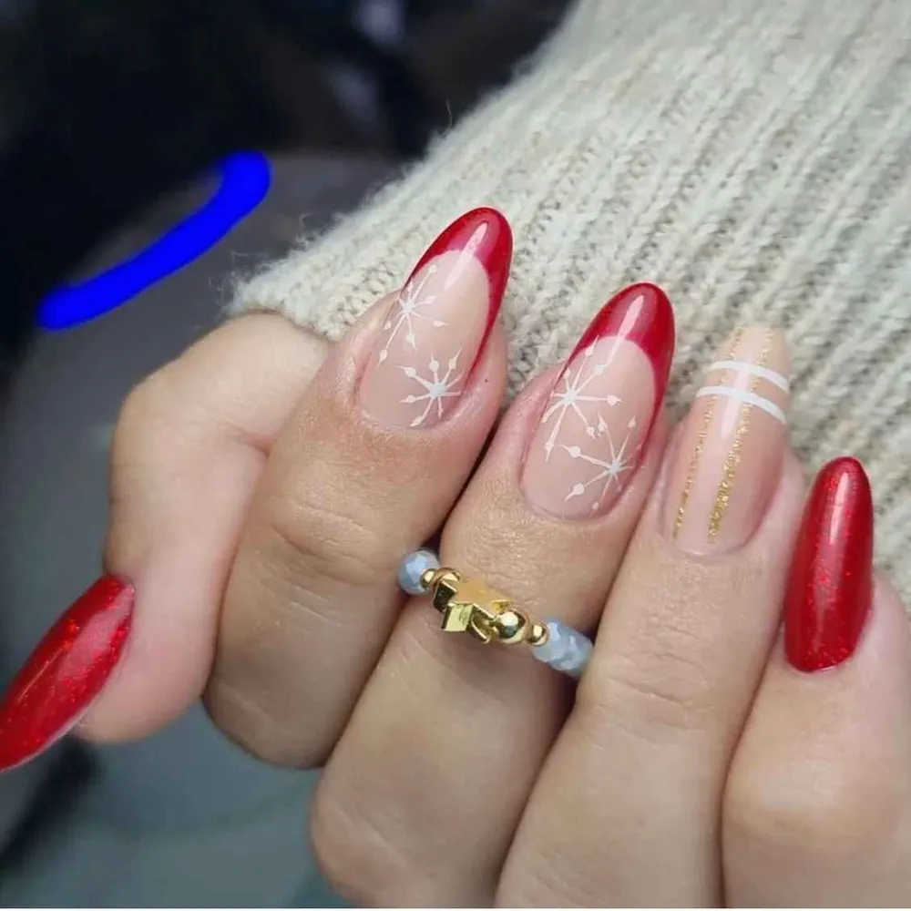 کاشت ناخن با طراحی شیک