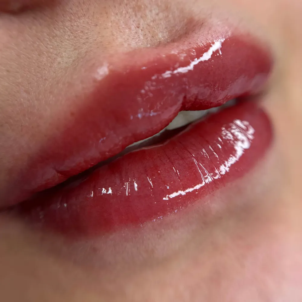 شیدینگ لب قم تینت لب دائم