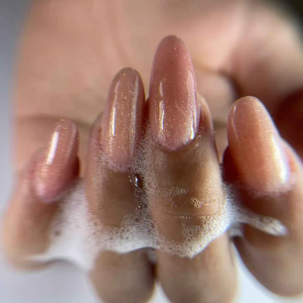 کاشت وژلیش ناخن