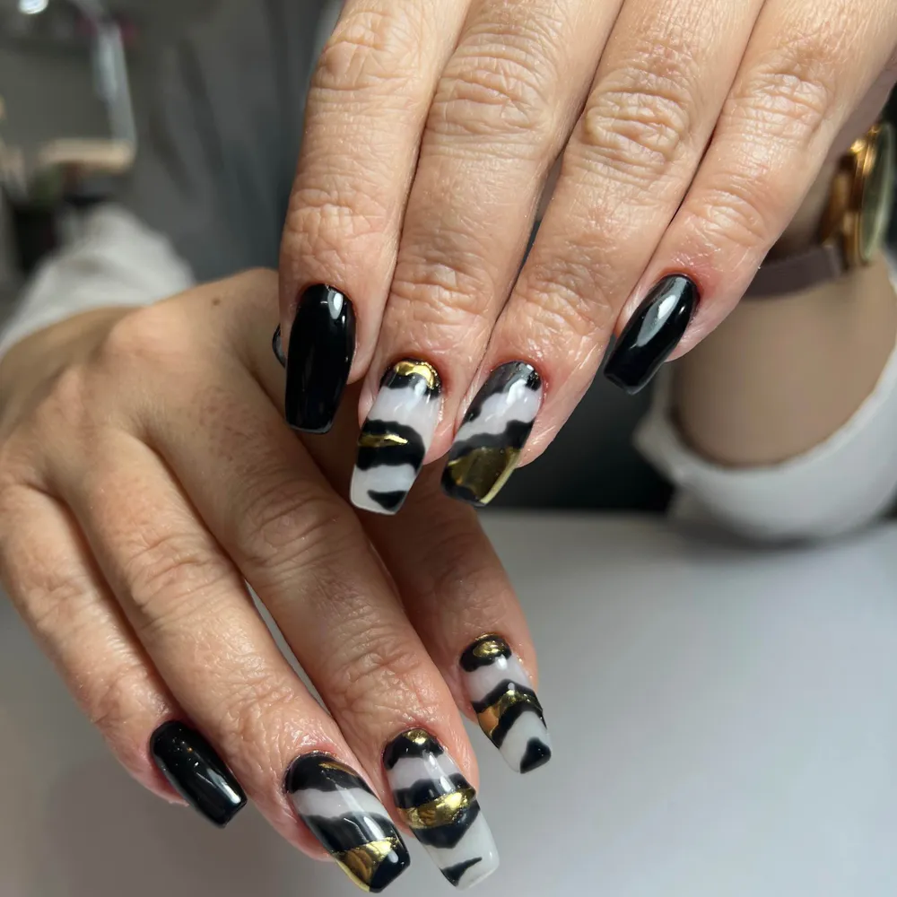 ترمیم پلی ژل 